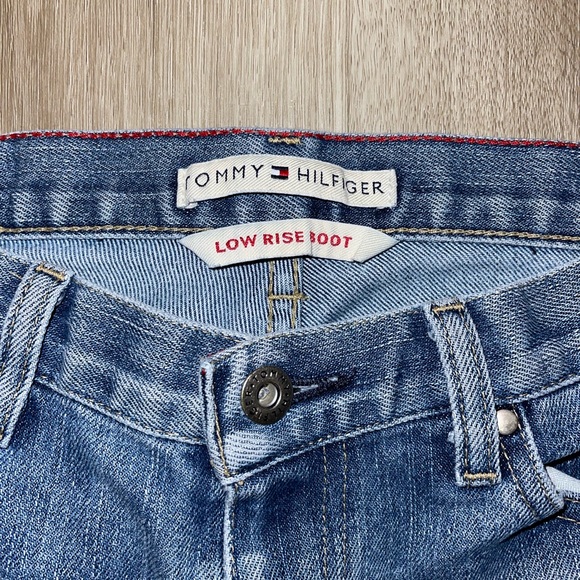 Tommy Hilfiger Low Rise Boot Cut Jeans - Picture 3 of 3